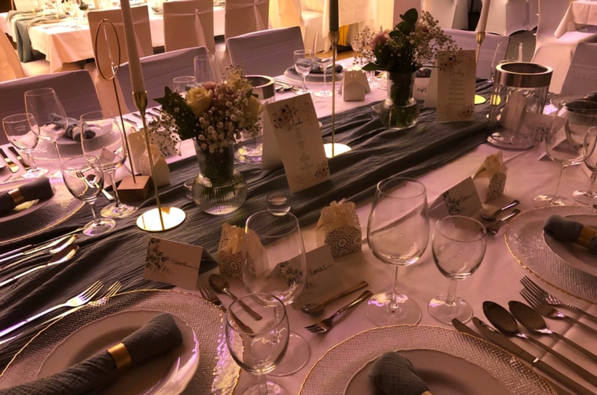 Zur Heide Troisdorf – lange Hochzeitstafel